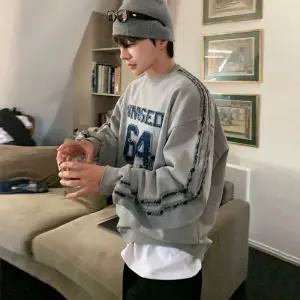 코아픽샵 남성 가을 빈티지 키작남 맨투맨 레터링 자수 라운드 루즈핏 상의 꾹3