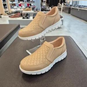 [엘칸토]엘칸토 HC11 소가죽 여성 슬립온 W5J4U6Y1335 (48722979)