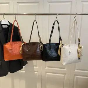 스파이더맨 여사친 가을 대용량 토트백 OPH3