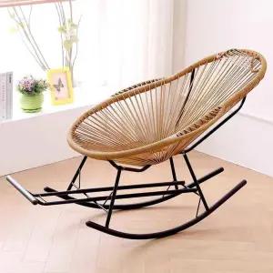 흔들의자 라탄 스윙체어 낮잠의자 수용장 나무 1인 거실