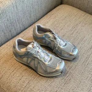 여자 빈티지 통기성 버전 러닝화 MN 가죽 메쉬 OOTD5