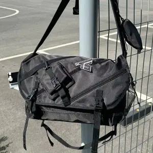 몰리 메신저백 WFJ66MT