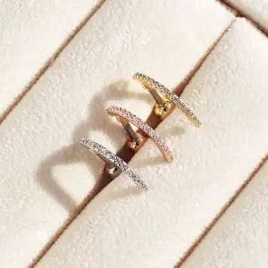 [하프클럽/](낱개판매) 크레센도 C형 연예인 커브 피어싱