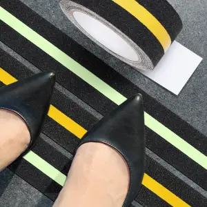 논슬립 야광 바닥대리석 계단미끄럼방지 논슬립테이프 패드시공 5M