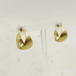 골드 링귀걸이 볼드귀걸이 침형링귀걸이 링귀걸이 골드귀걸이 데일리귀걸이