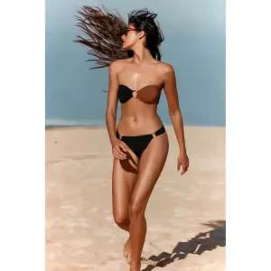 ZARA 메탈릭 디테일 비키니 팬티 - 블랙 412902