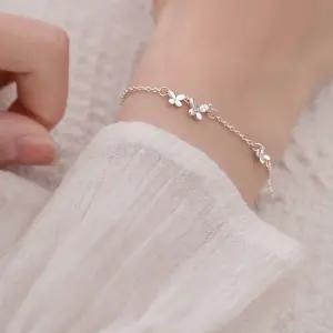 블링블링 큐빅 나비 펜던트 패션팔찌 데일리 팔찌 나비팔찌 나비펜던트 큐빅팔찌