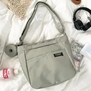 캐주얼 가방 고등 대 학생 크로스 백 라이트그린 남자크로스백 남성크로스백