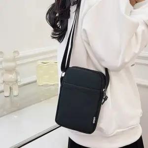 휴대폰 담배 수납 여행지 미니 크로스백 블랙 핸드폰가방 미니크로스백 여행미니가방