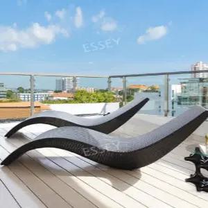 라탄 카페 펜션 비치 접이식 2개 해변 야외용 쿠션 썬베드 수영장 의자 테라스