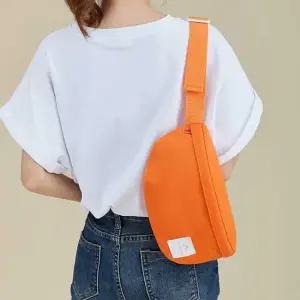 힙색 슬링백 깔끔한 베이직 디자인 여행용 스포츠 명품가방 패딩가방 가죽가방