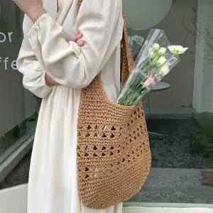 베이직 캐주얼 데일리 스타일링 봄 여름 시즌 심플 스웨이드가방 명품가방 패딩가방