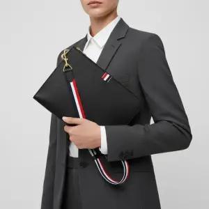 MAC083A 00198 001 공용 클러치백