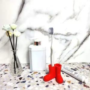 칫솔꽂이 모양 빨강 레인부츠