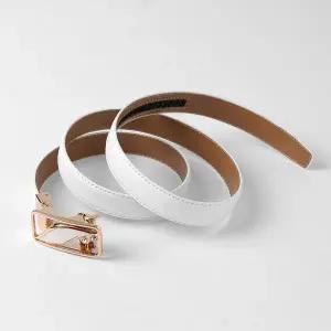 이시아르 여성 화이트 소가죽 자동버클 벨트