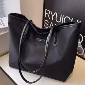 배색핸들 빅 토트백 수납좋은 데일리 출근 여성 가방