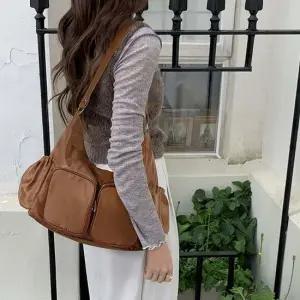 여성 멀티포켓 레더 숄더백 데일리 캐주얼 가방