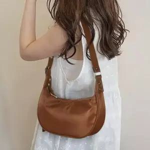 AN6113 직장인 학생 스몰 패션잡화 슈베어 여성 베스트 핸드폰 밍크 카이