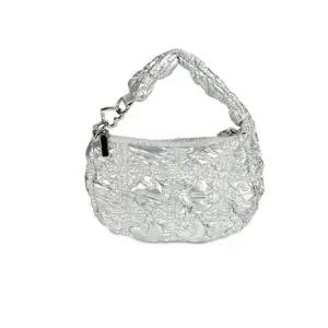 여성 크로스 구름 미니 퀼팅백 체인줄 가방 실버