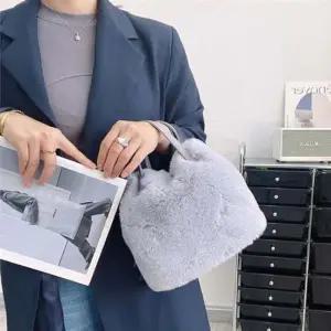 퍼 복조리 미니 토트백 볼륨링핸들 러블리 겨울 데일리