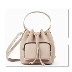 복조리백 버킷백 여성 토트백 포켓 가방 베이지