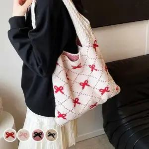 니트 숄더백 배색 리본