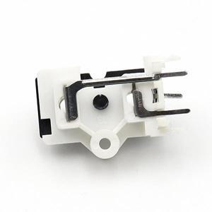 100pcs RCA 소켓  AV2 구멍  코어 3 핀 납땜 오디오 비디오 로터스 스탠드 흑백