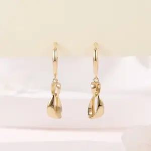 [비앤비골드] 14K 이중 삼각 고리링 원터치 귀걸이 한쌍 MNE42488