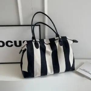 WL 별별창고G 대형 스트라이프 보스턴백 여행용