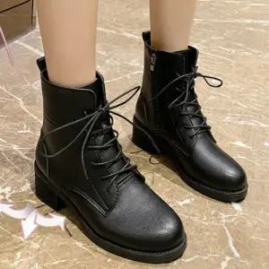 [베리슈]베리슈 여성 기본안감 털안감 2디자인 사계절 키높이 워커 앵클부츠 워커힐