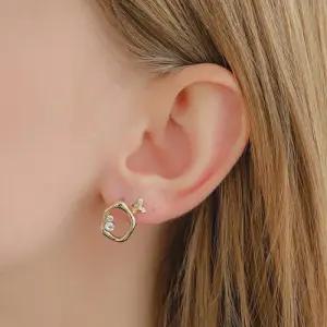 [제이로렌]제이로렌 14k 쁘띠 나비 귀걸이 G0272