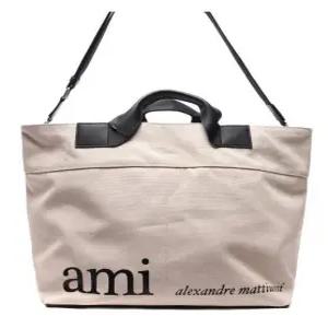 [아미]22SS 남성 로고 프린트 라지 마켓 토트숄더백 (E22ULL143_911_113_22S)