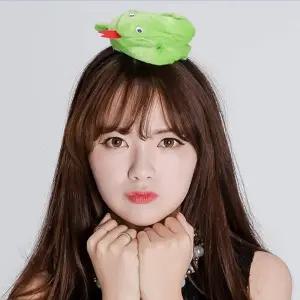 TBZ 축제체육대회 뱀장식 헤어머리띠 여성헤어밴드 헤어띠