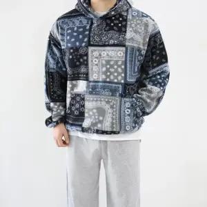 [엠클로]남자 오버핏 페이즐리 후리스 스냅 후드 맨투맨