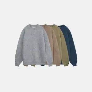 [엠클로]남자 오버핏 뉴트럴 모헤어 라운드 니트