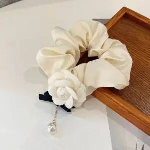 TBZ 플라워 곱창헤어밴드(화이트) 1개