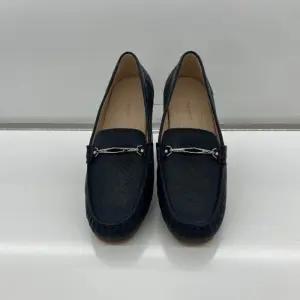 [엘칸토]여성 소프트쿠션 모카신타입로퍼LCWC78U41359_KJ