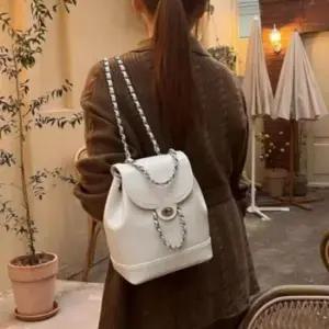 여성용 레더 체인 백팩 인조가죽 책가방 패션 가방 데일리 숄더백 백팩 겸용 캐주얼 수납 가방 선물용