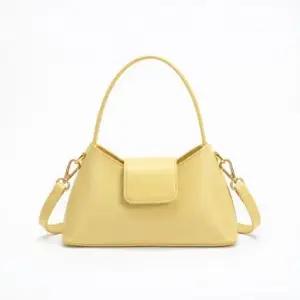 하찬 여성가방 토트 숄더 크로스 레더 플랩 스트랩 깔끔한 플랫바닥 흔들림적음 수납 데일리 오피스 4컬러