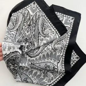 [에스에스_63]예쁜 심플 페이즐리 실크스카프 쁘띠 스카프