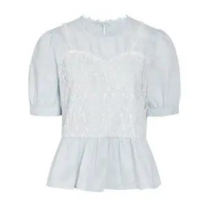 [JJ지고트](센텀시티점)레이스 뷔스티에 배색 플레어 라인 블라우스 GR5N0BL581