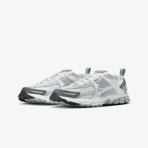 나이키 줌 보메로 5 (GS) 퓨어 플래티넘 서밋 화이트 HF6998-008