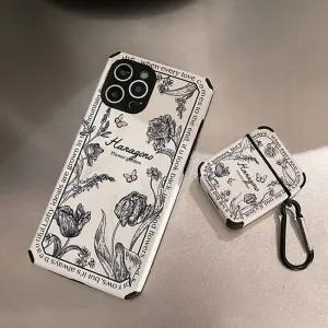 블랙&화이트 로즈 에어팟 케이스
