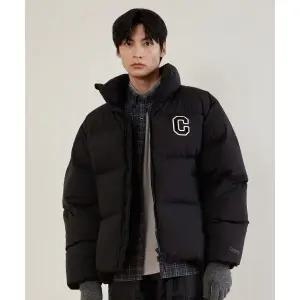 커버낫 COVERNAT RDS 컬리지 C 로고 오버핏 숏 푸퍼 블랙 CO2404DP27BK 398877