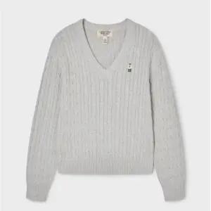 [백화점 정품] 후아유 여성 스티브 V넥 케이블 스웨터 (WHKAG1114F)