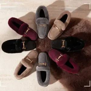 인기상품 겨울 퍼안감 로퍼 슈즈 여성 신발 데일리 베이직 패션 모던 시크 [WFKNZMJ_260411]