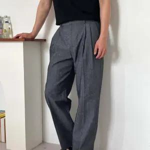 [옷자락]남자 블랙팬츠 넓은 썸머팬츠 투핀턱 면원단 슬랙스