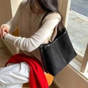 모던 스웨이드 벨티드 숄더백 데일리백 22978