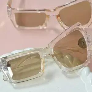 선글라스 패션 인싸템 파티 비대칭 투명