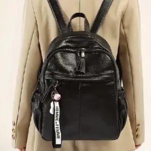 선물 심플백팩 학생 30대여성백팩 모던백팩 나들이백팩 캐주얼 가방 백팩